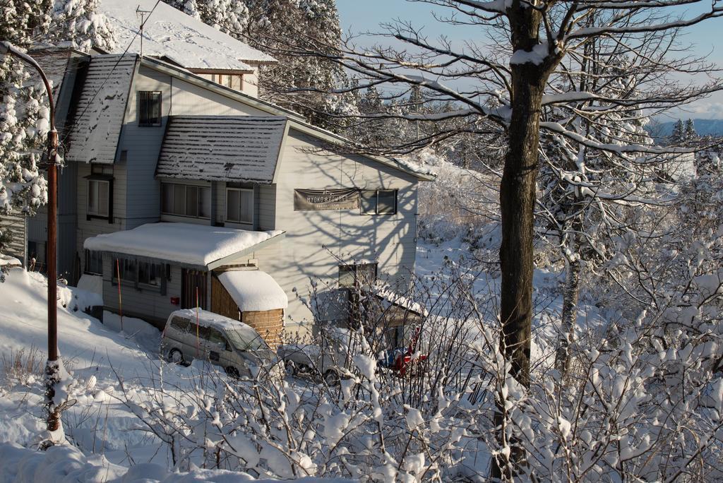 Myoko Powder Hostel Экстерьер фото